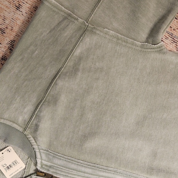 Free People Robby Bomber Jacket in Washed Army NWT - Picture 7 of 13